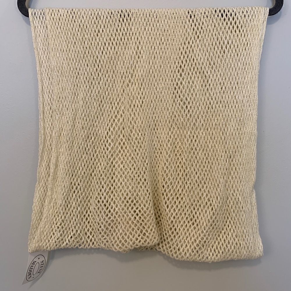 Steven Madden Infinite Scarf  - Picture 4 of 4